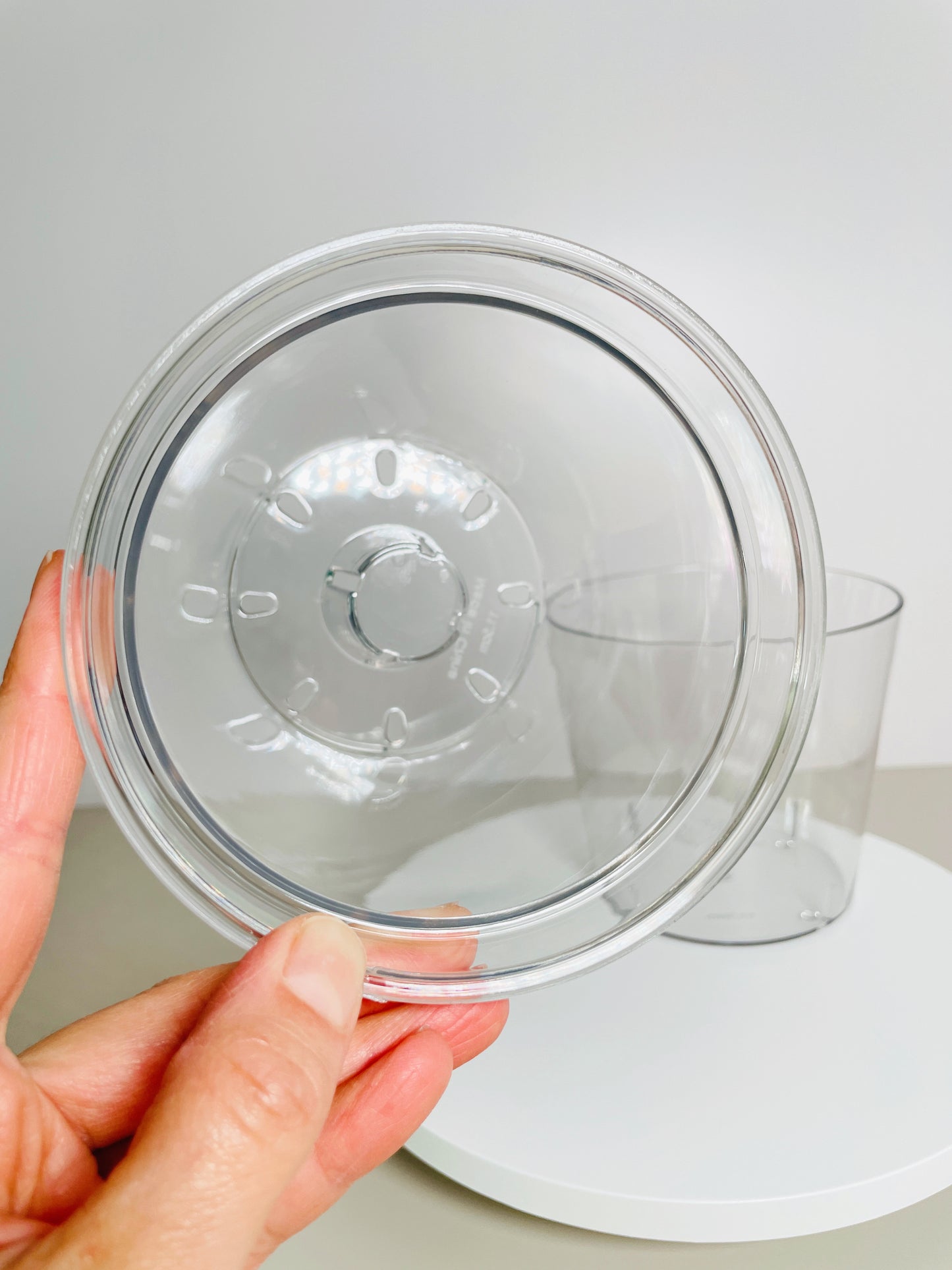 Acrylic Clear Pots with Covers 5.5”